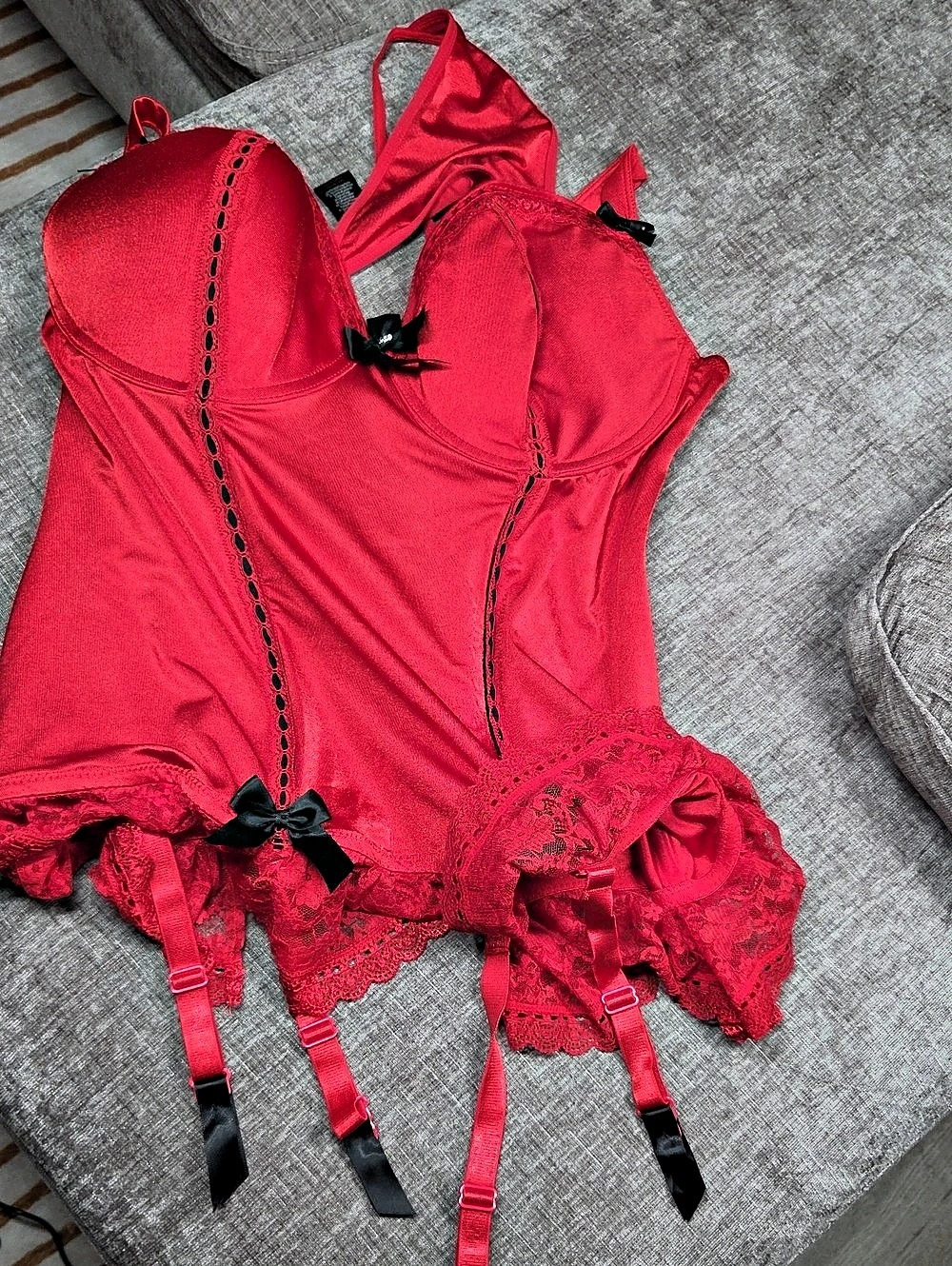 Lovehoney Seduce Me Push-Up Plunge Basque Set Push-Up Basque Set in Red 3X/4X